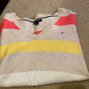 Tommy Hilfiger XL V neck sweater long sleeve